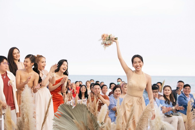 4 sao Việt chốt đơn sau khi bắt hoa cưới: Đỗ Mỹ Linh và Ngô Thanh Vân được trao lại, 1 mỹ nhân vừa nhập hội - Ảnh 11.