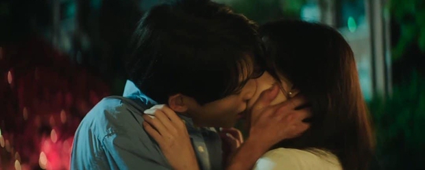 Cậu Út Nhà Tài Phiệt tập 10: Song Joong Ki vừa có nụ hôn đầu đã gặp tai nạn, tỷ suất người xem tăng nhẹ - Ảnh 3.