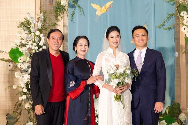 Đỗ Mỹ Linh và chồng dự lễ cưới Ngọc Hân - Ảnh 14.