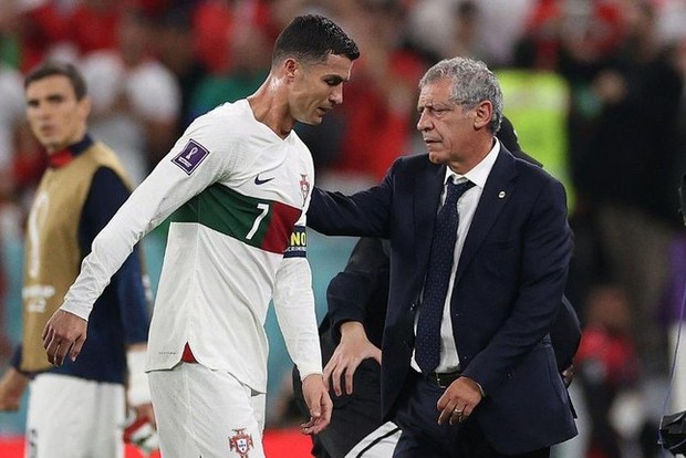 HLV Bồ Đào Nha: Tôi không hối hận khi loại Ronaldo, đừng chờ tôi từ chức - Ảnh 1.
