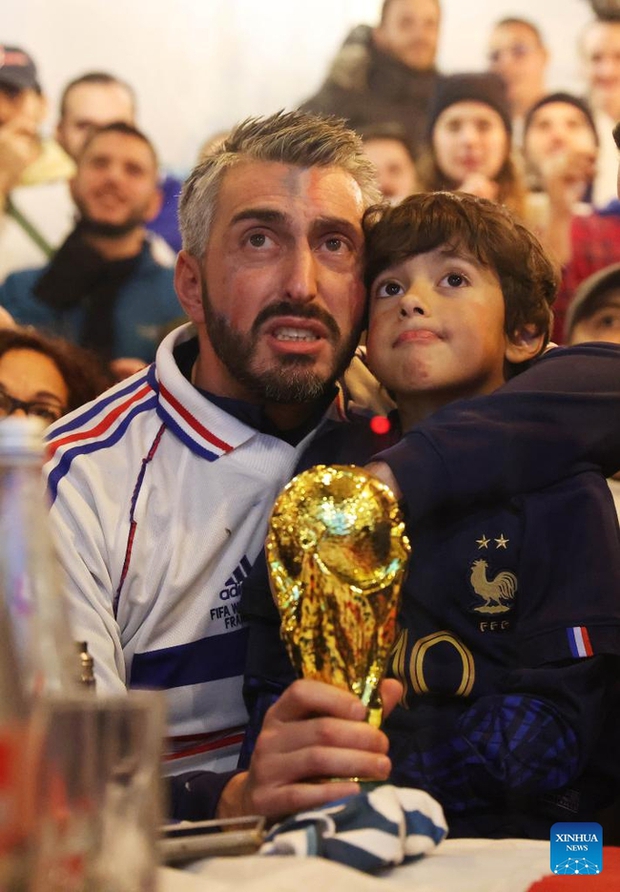 Khi tất cả cảm xúc đều bùng nổ: Hình ảnh cả thế giới dõi theo và ăn mừng trận chung kết World Cup hay nhất lịch sử - Ảnh 5.