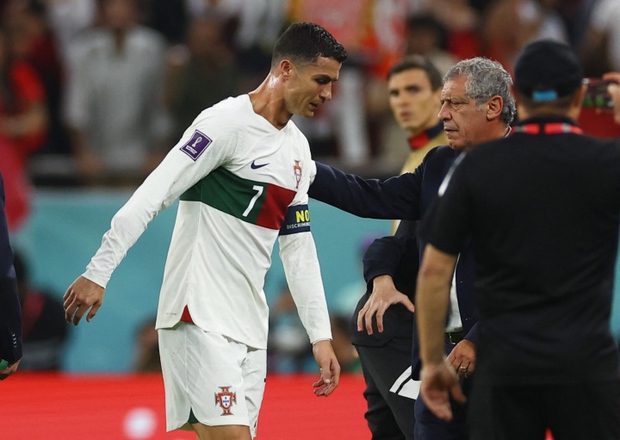 Ronaldo rơi nước mắt rời World Cup: Đoạn kết buồn cho sự nghiệp đỉnh cao - Ảnh 2.