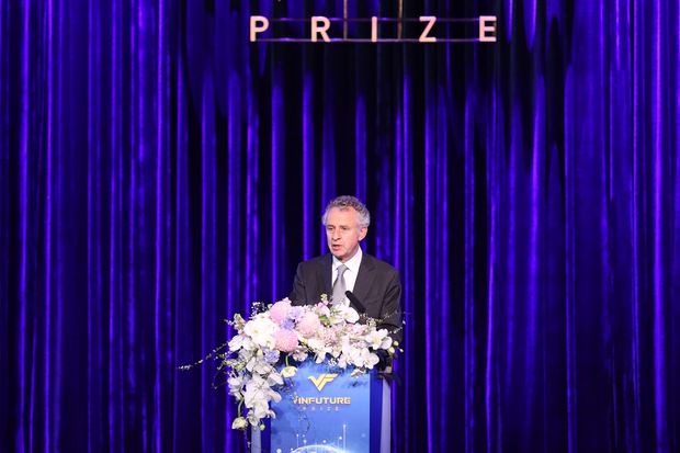 Chủ nhân 3 giải thưởng Đặc biệt của VinFuture 2022: Toàn là nhà khoa học hàng đầu thế giới, có phát minh tầm cỡ - Ảnh 1.