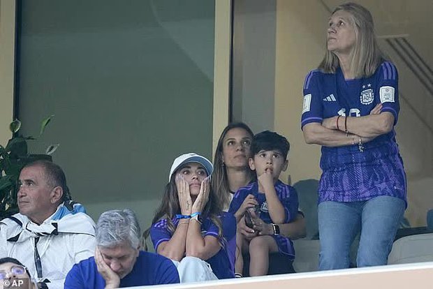 Sự thật về video Messi xúc động ôm chầm lấy mẹ khóc sau khi chiến thắng cúp vàng World Cup - Ảnh 2.