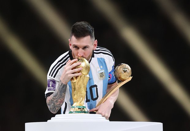 David Beckham gọi Messi là nhà vua, siêu sao Avatar và dàn sao thế giới vỡ oà chúc mừng Argentina vô địch World Cup - Ảnh 2.